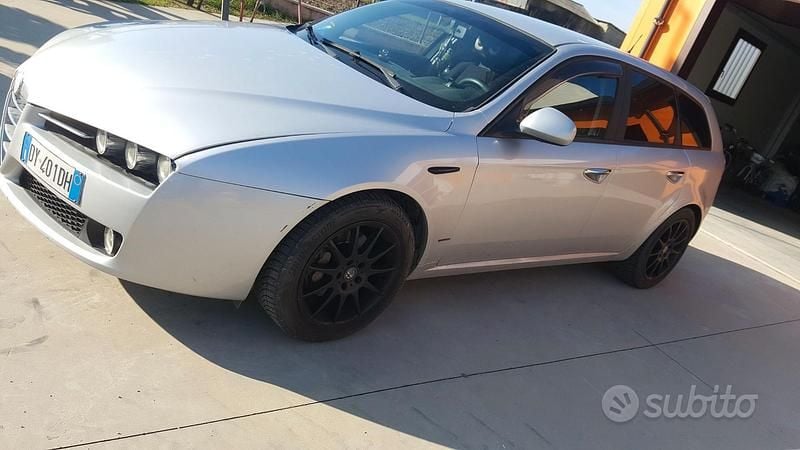 Usata Alfa Romeo 159 Progression 150 CV (110 kW) 2009 Grigio Station wagon