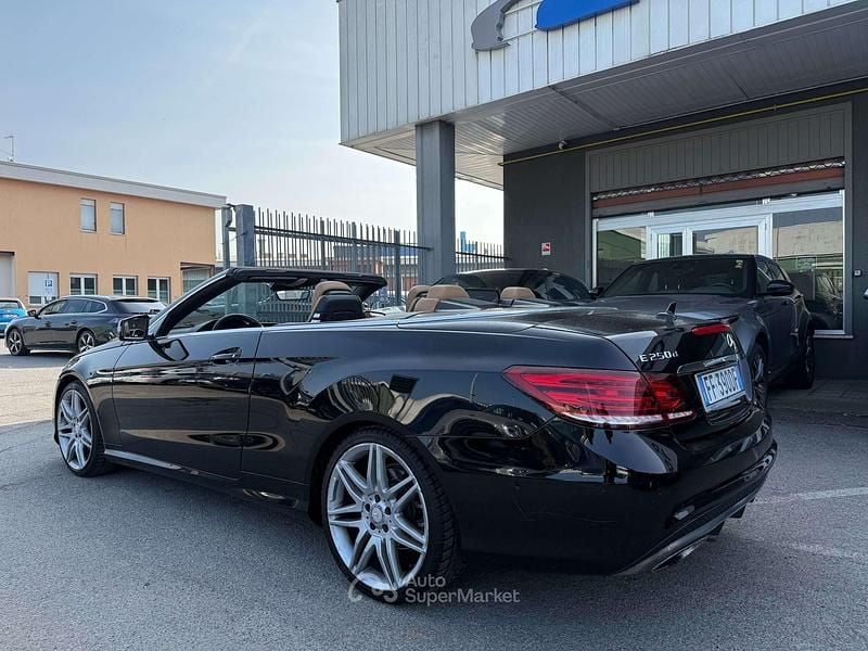 Usata Mercedes E250 Premium 204 CV (150 kW) 2016 Other Cabrio