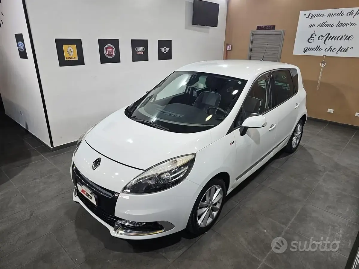 Usata Renault Scénic III XMOD 110 CV (80 kW) 2013 Bianco Monovolume