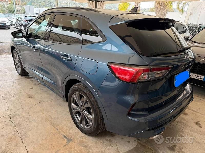 Usata Ford Kuga ST-Line 120 CV (88 kW) 2022 Blu SUV