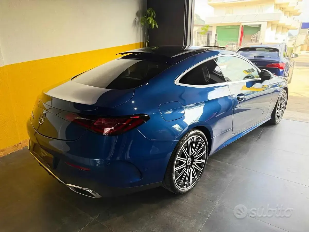 Usata Mercedes CLE220 AMG Line Premium Plus 197 CV (144 kW) 2023 Blu Coupé