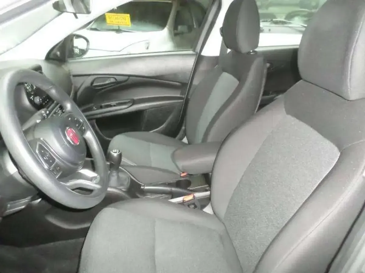 Usata Fiat Tipo 99 CV (72 kW) 2022 Grigio quarzo Berlina
