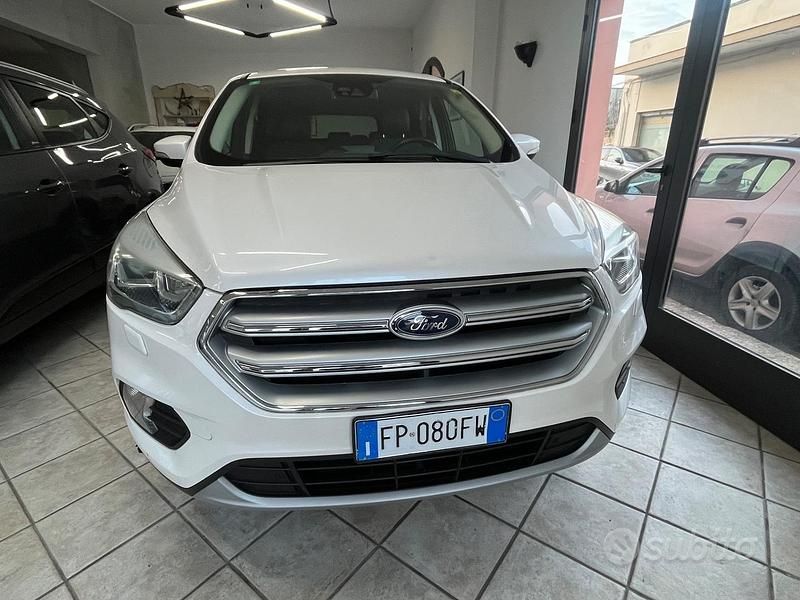 Usata Ford Kuga Titanium 150 CV (110 kW) 2018 Bianco SUV