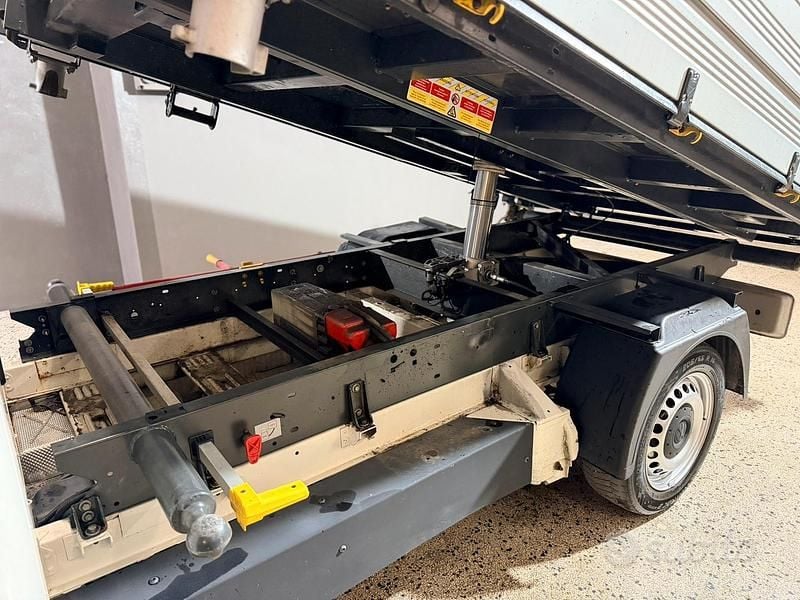 Usata VW T5 102 CV (75 kW) 2006 Bianco Furgone