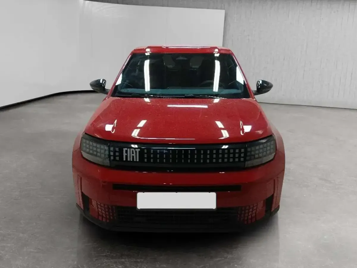 Nuova Fiat Grande Panda Business 110 CV (80 kW) 2025 Rosso Utilitaria