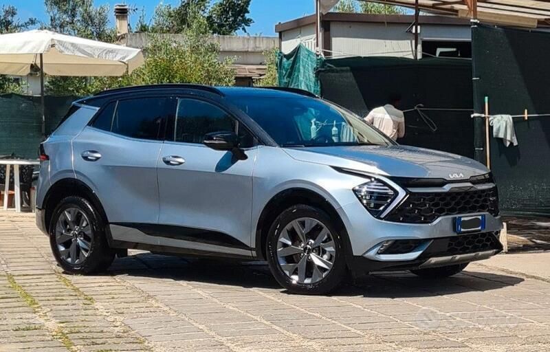 Usata Kia Sportage 180 CV (132 kW) 2023 Grigio SUV