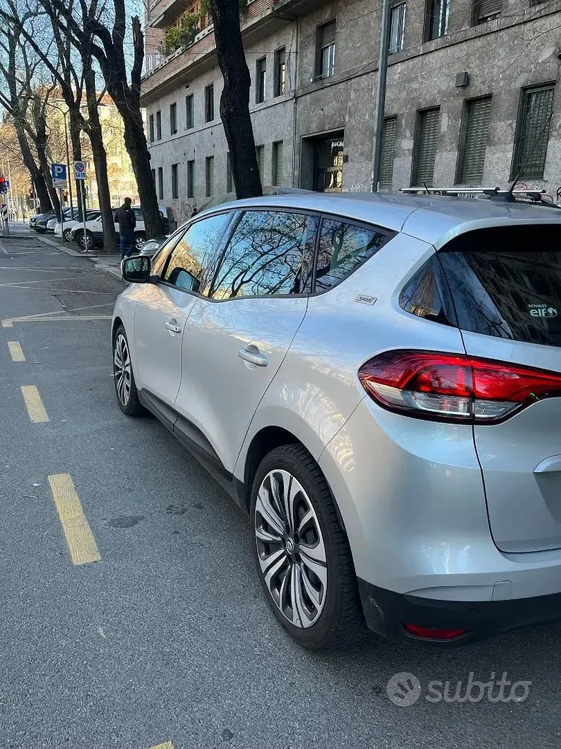 Usata Renault Scenic E-Tech 116 CV (85 kW) 2018 Grigio Monovolume