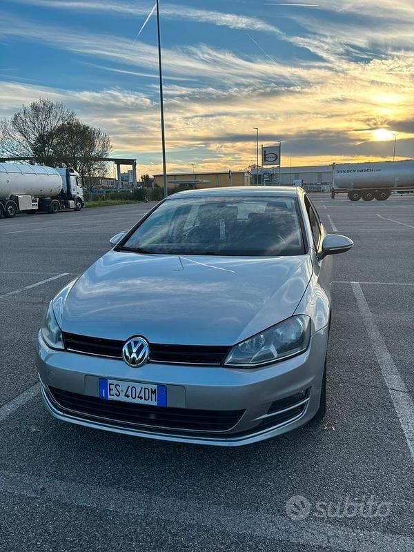 Usata VW Golf VII 110 CV (80 kW) 2013 Grigio Berlina