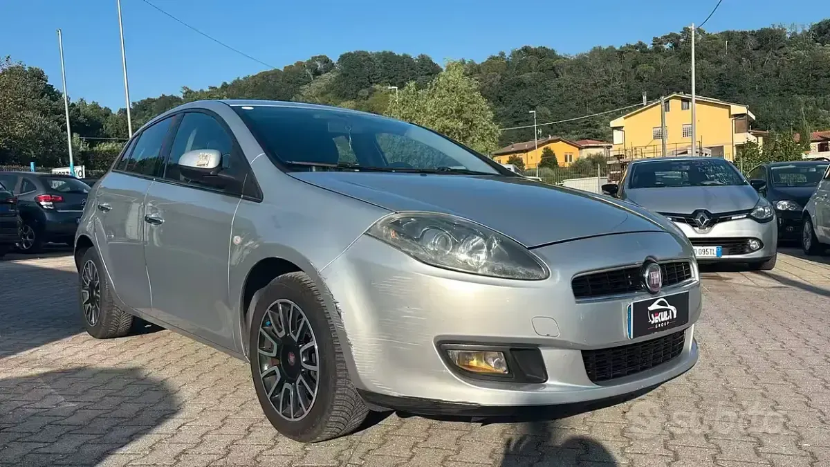 Usata Fiat Bravo Emotion 105 CV (77 kW) 2011 Grigio Utilitaria