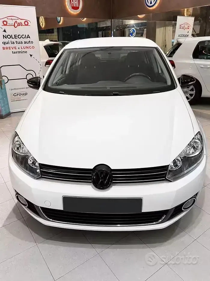 Usata VW Golf VI Highline 102 CV (75 kW) 2010 Bianco Utilitaria