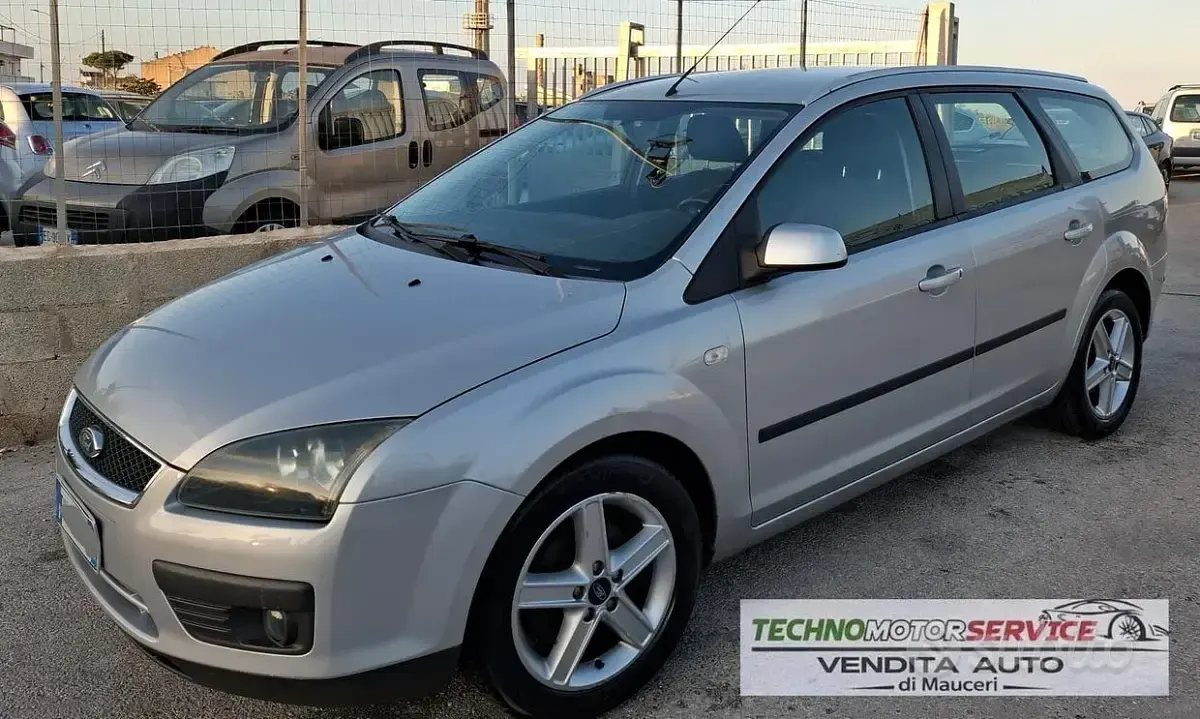 Usata Ford C-MAX 90 CV (66 kW) 2007 Grigio Monovolume