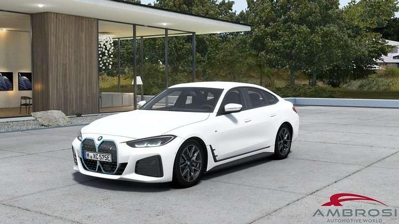 Nuova BMW i4 M Sport 250 kW (340 CV) 2025 Bianco Berlina