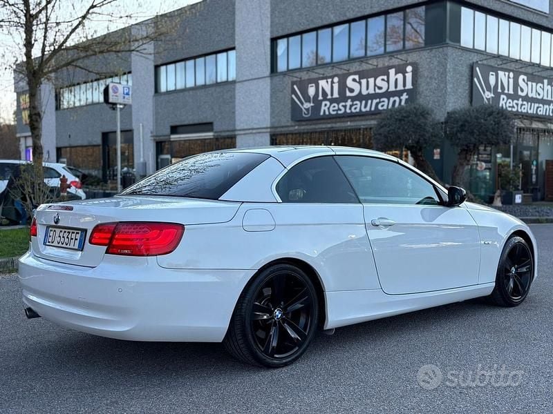 Usata BMW 320 Cabriolet 184 CV (135 kW) 2010 Bianco Cabrio