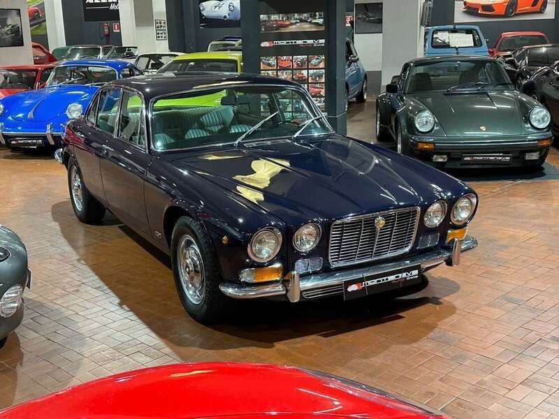 Usata Jaguar XJ6 245 CV (180 kW) 1969 Blu Berlina