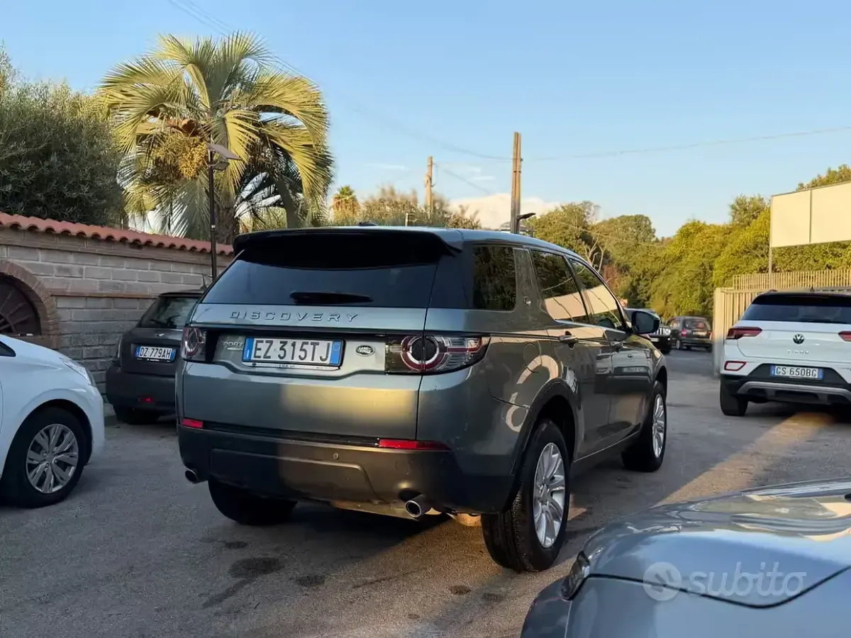 Usata Land Rover Discovery Sport HSE 150 CV (110 kW) 2015 Grigio SUV
