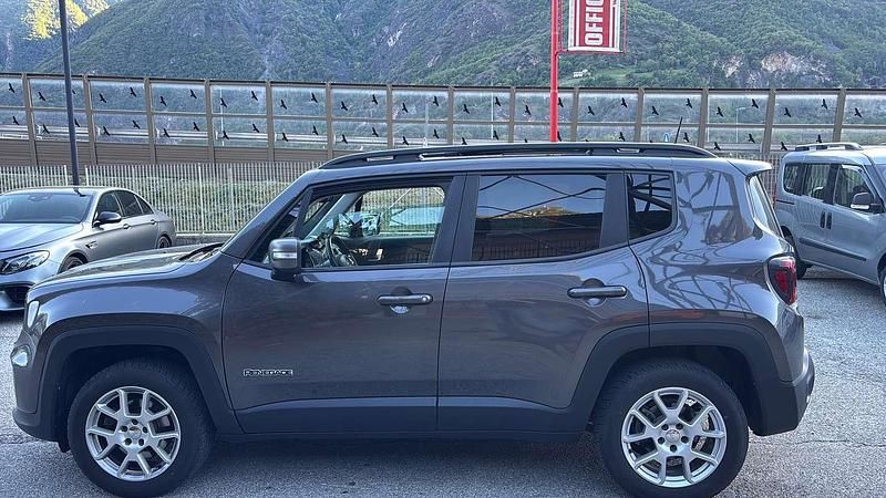 Używany Jeep Renegade Limited 140 KM (102 kW) 2019 Szary SUV