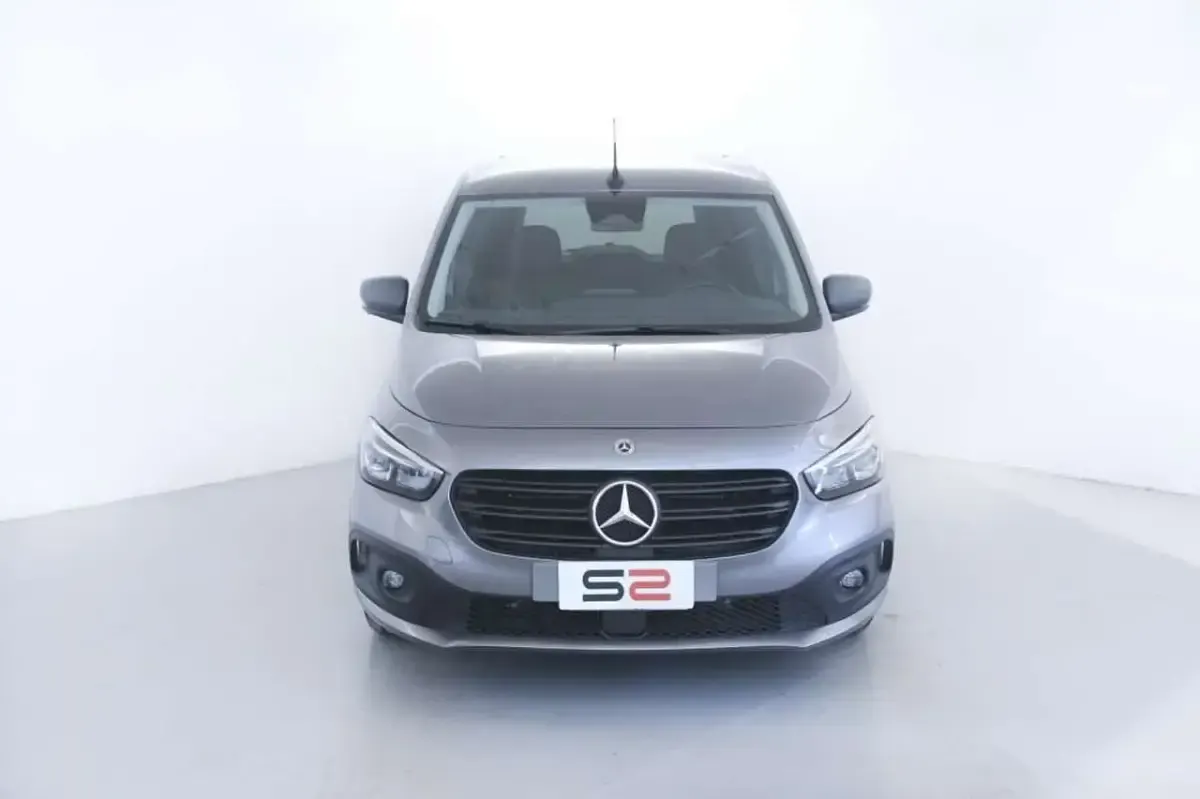 Käytetty Mercedes Citan 110 95 HP (69 kW) 2023 Harmaa Farmari
