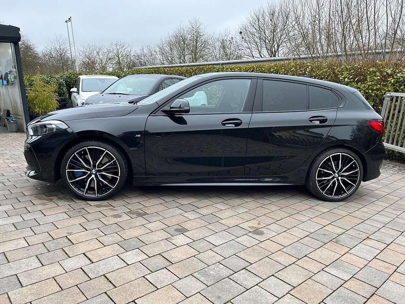 Usata BMW 120 M Sport 178 CV (130 kW) 2022 Nero Utilitaria