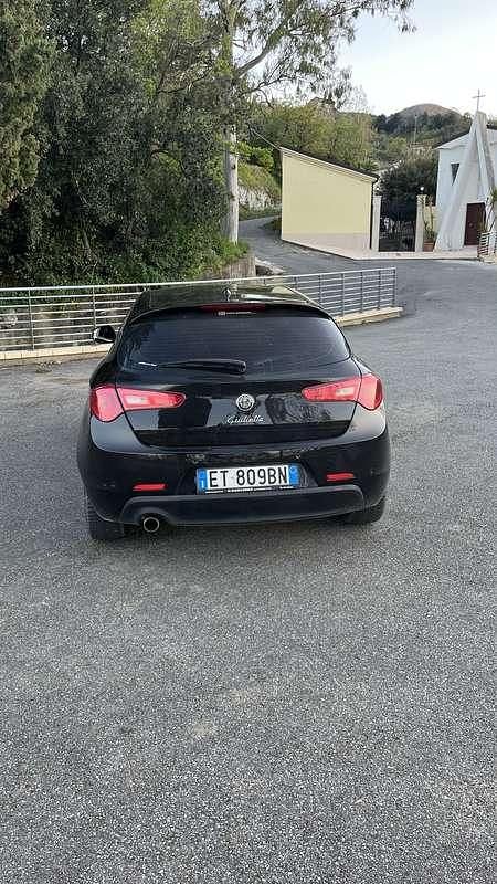 Usata Alfa Romeo Giulietta Exclusive 105 CV (77 kW) 2013 Utilitaria