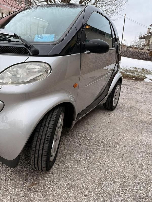 Usata Smart ForTwo Coupé 54 CV (39 kW) 2000 Grigio Coupé
