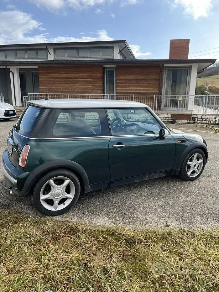 Usata Mini Cooper 116 CV (85 kW) 2003 Verde Utilitaria