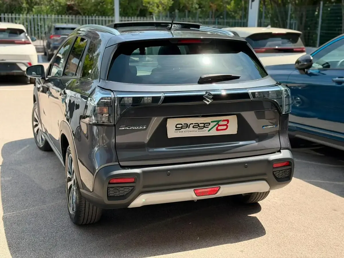Usata Suzuki SX4 S-Cross 101 CV (74 kW) 2024 Grigio SUV