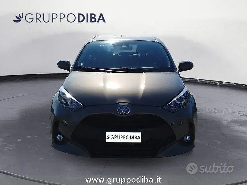 Usata Toyota Yaris Active 72 CV (52 kW) 2022 Bronzo Utilitaria
