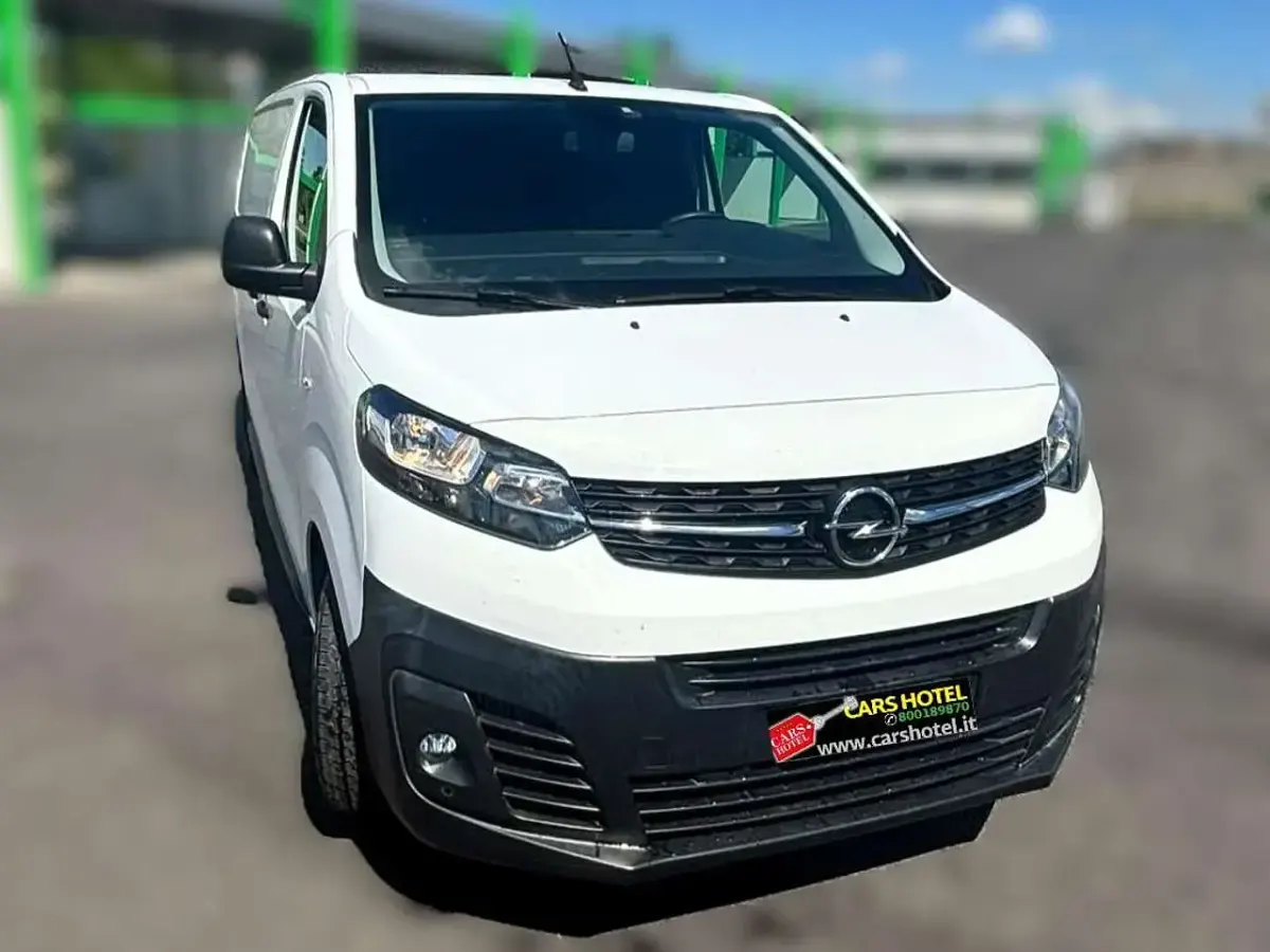 Usata Opel Vivaro-e Combi Enjoy 122 CV (89 kW) 2019 Bianco Monovolume