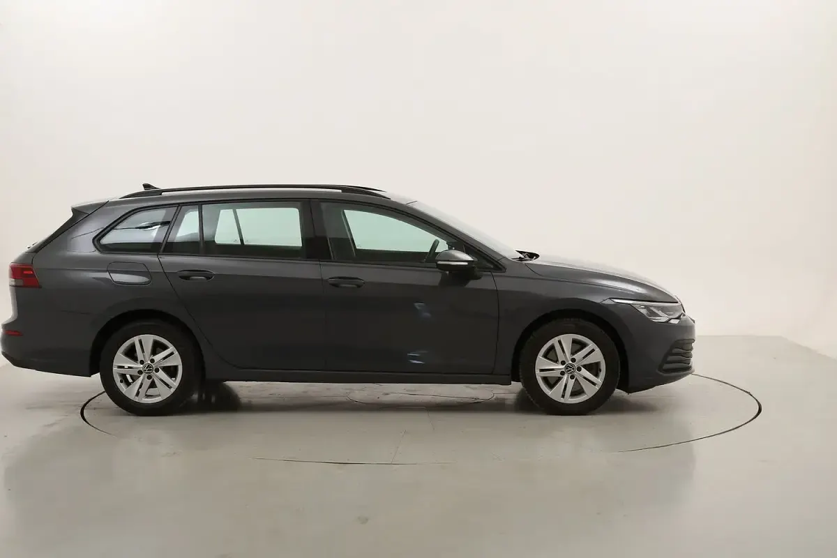 Usata VW Golf VIII Life 150 CV (110 kW) 2022 Station wagon