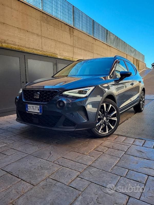 Usata Seat Arona 115 CV (84 kW) 2025 Grigio SUV