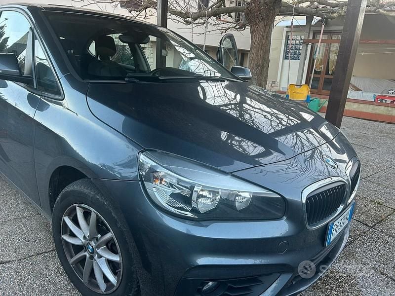 Usata BMW 218 Active Tourer 2017 Grigio Monovolume