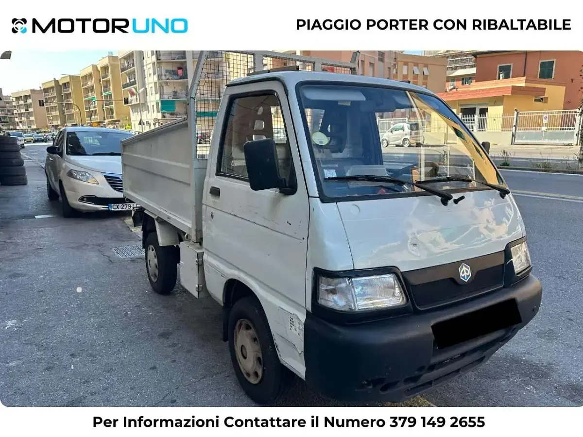 Begagnad Piaggio Porter 65 HK (47 kW) 2007 Vit Van