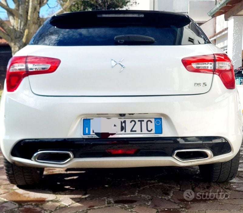 Usado DS Automobiles DS5 Sport Chic 181 CV (133 kW) 2016 Blanco Utilitario