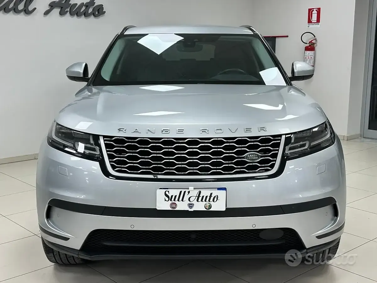 Usata Land Rover Range Rover Velar SE Dynamic 241 CV (177 kW) 2018 Grigio SUV