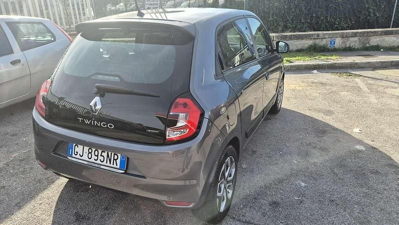Usata Renault Twingo Equilibre 30 kW (42 CV) 2022 Utilitaria