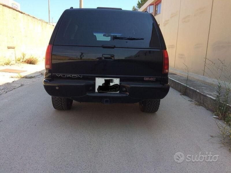 Usata GMC Yukon 1999 Nero SUV