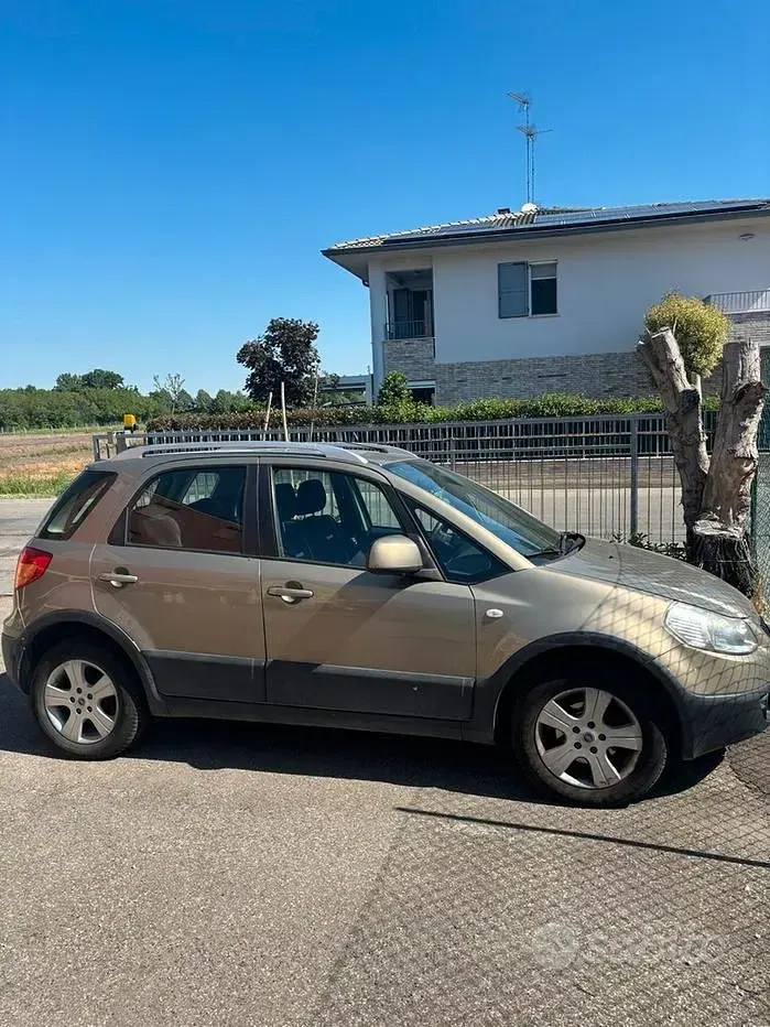 Occasion Fiat Sedici 120 ch (88 kW) 2006 Gris SUV
