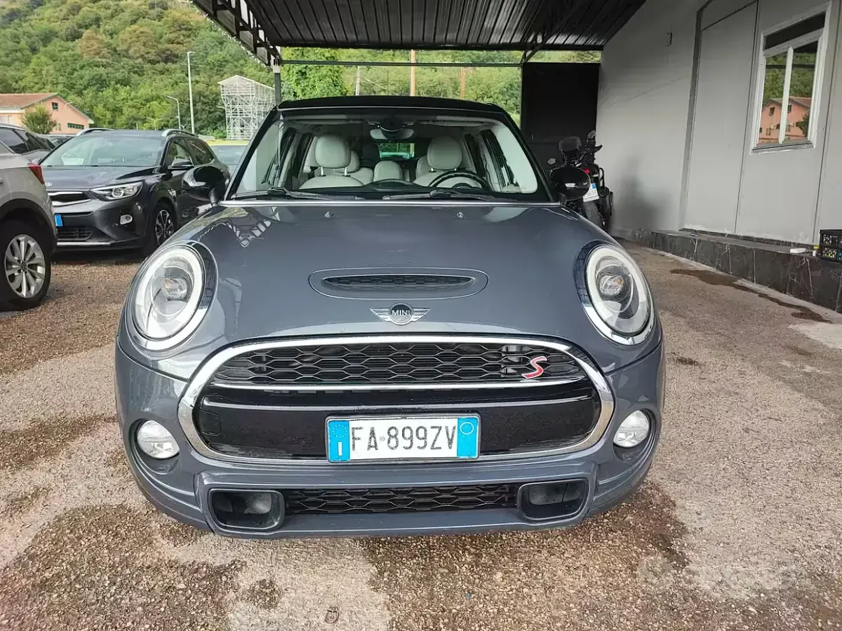 Usata Mini Cooper SD Business 170 CV (125 kW) 2015 Grigio Utilitaria