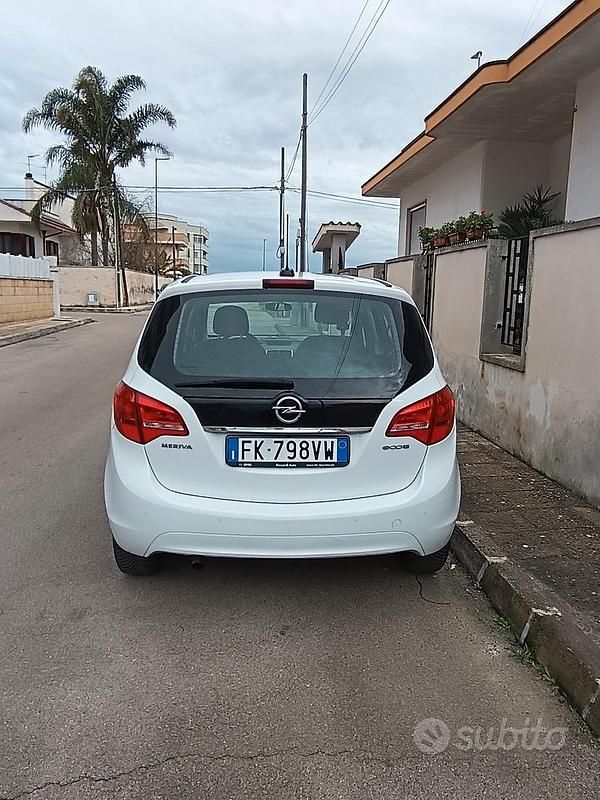 Usata Opel Meriva 120 CV (88 kW) 2017 Bianco Monovolume