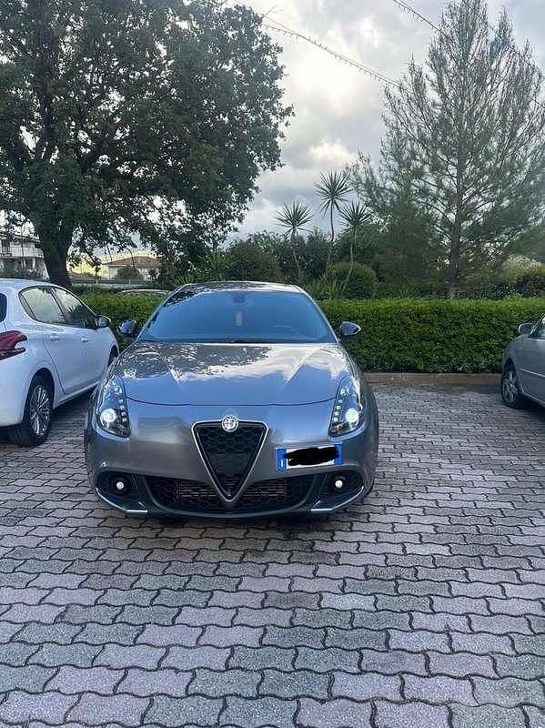 Usata 2020 Alfa Romeo Giulietta Super Due volumi | 13.800 € (Buon prezzo) - Immagine 1/4