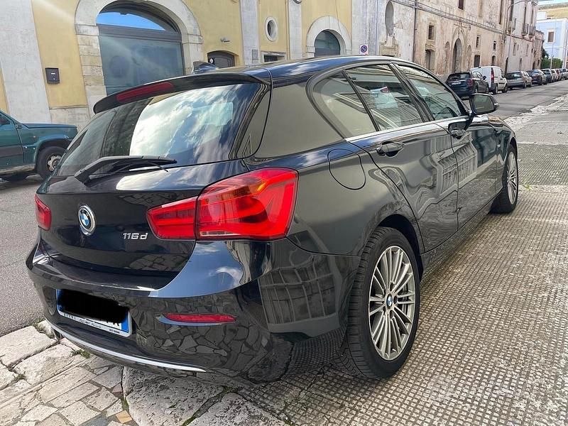 Usata BMW 116 115 CV (84 kW) 2018 Nero Utilitaria