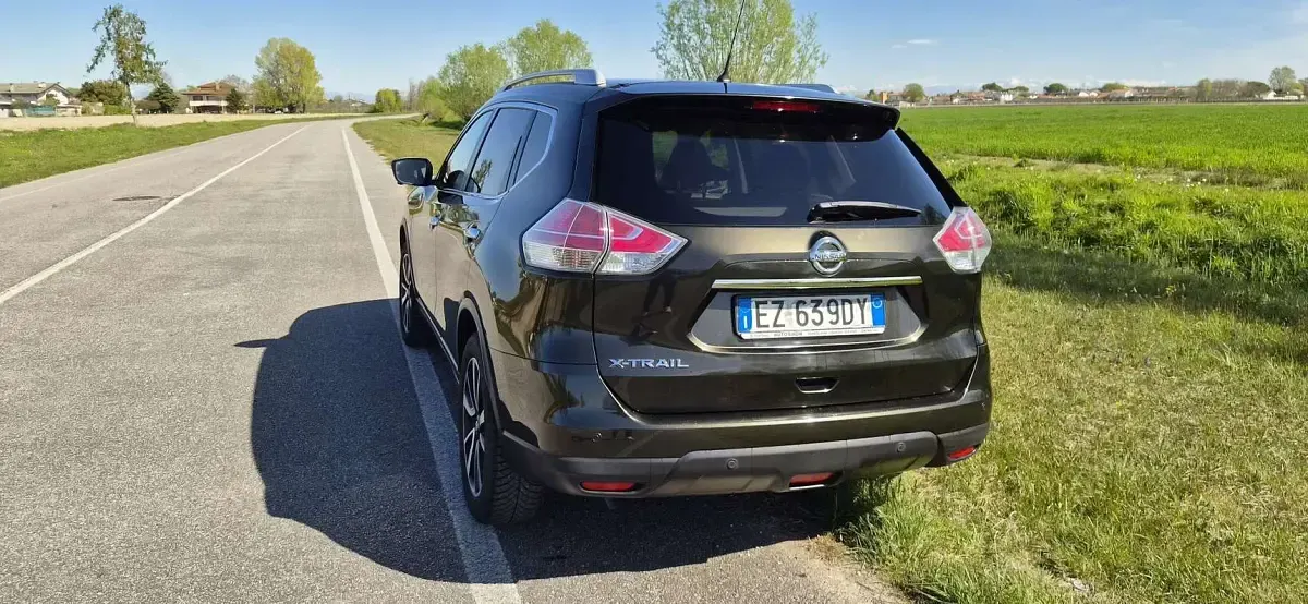 Usata Nissan X-Trail Tekna 131 CV (96 kW) 2015 Marrone SUV