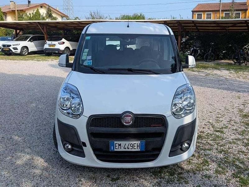 Usata Fiat Doblò Dynamic 135 CV (99 kW) 2012 Bianco Monovolume