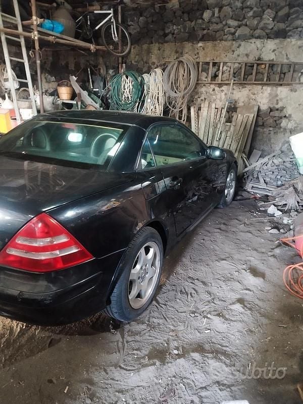 Usata Mercedes SLK200 2000 Nero Cabrio