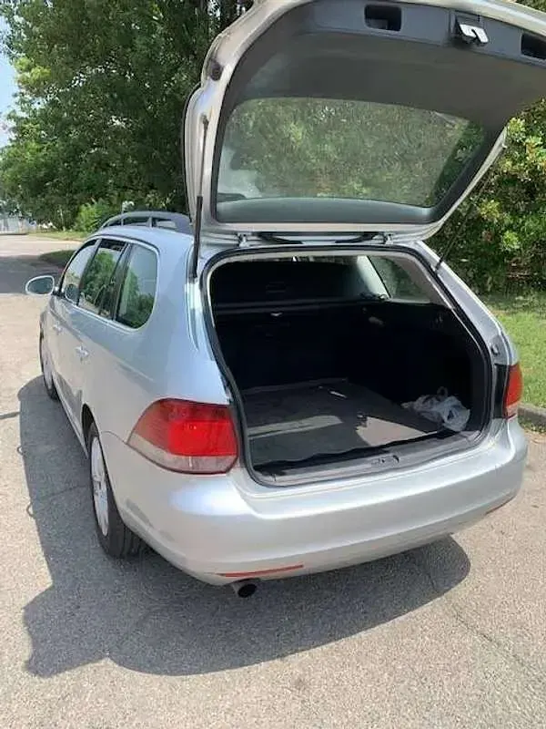 Usata VW Golf VI 105 CV (77 kW) 2010 Grigio Utilitaria