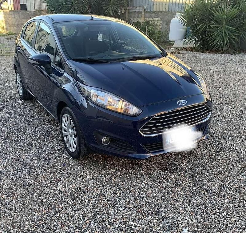 Usata Ford Fiesta Business Edition 97 CV (71 kW) 2015 Berlina
