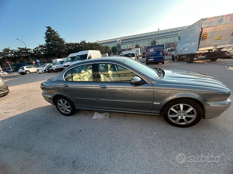 Usata Jaguar X-type 2005 Grigio Berlina