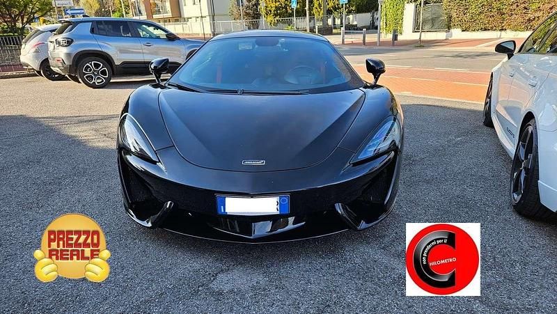Usata McLaren 540C 540 CV (397 kW) 2018 Fire black perlato Coupé