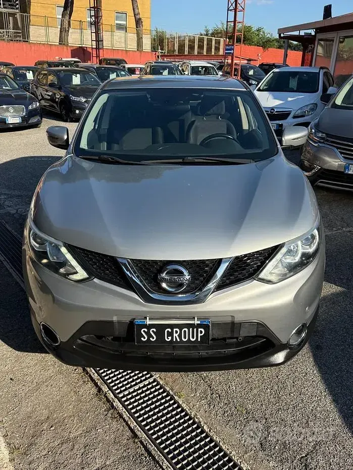Usata Nissan Qashqai 110 CV (80 kW) 2016 Grigio SUV