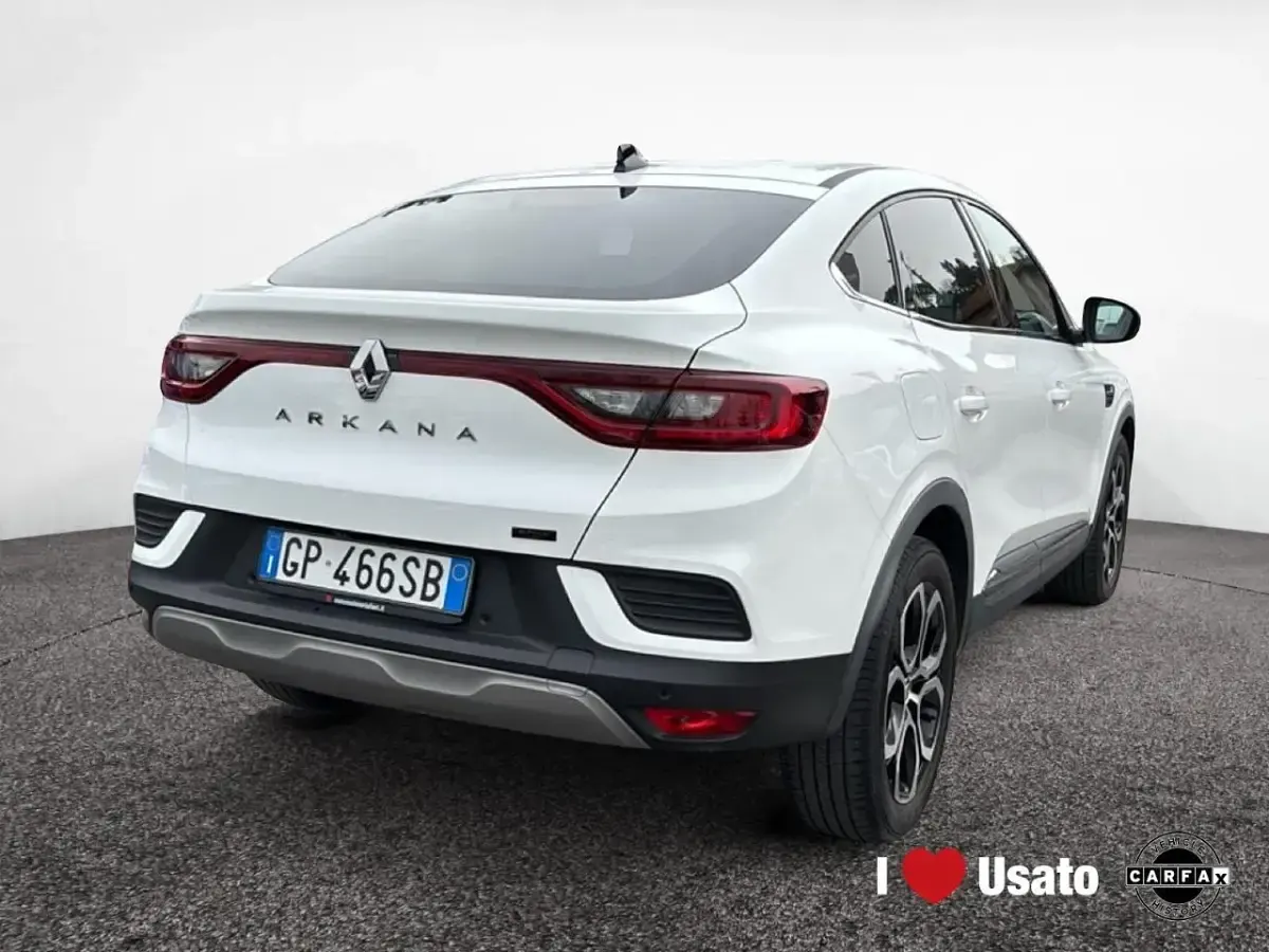 Usata Renault Clio Techno 143 CV (105 kW) 2023 Bianco Utilitaria